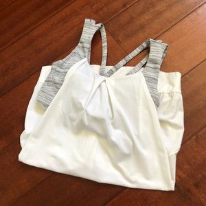 Lululemon | white tank top w/ built in gray bra